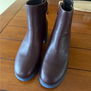 Camper Women's Ankle Boots in Burgandy